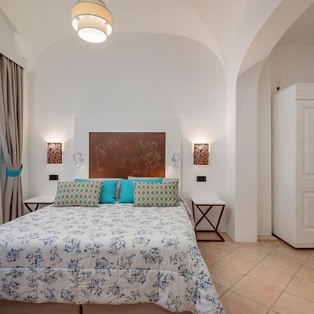 Sorella Luna Room Boutique, Centro Di Olbia Exterior photo