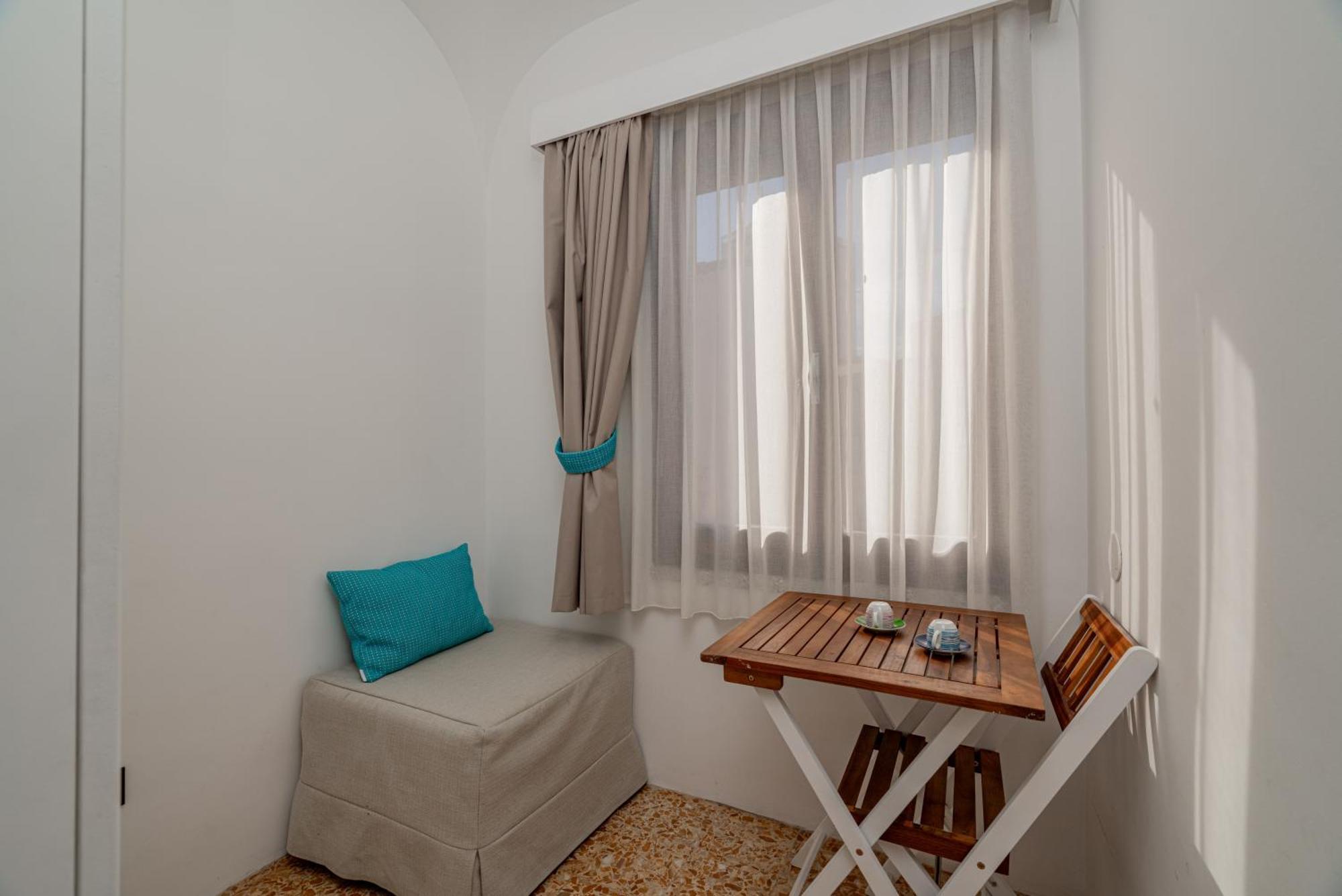 Sorella Luna Room Boutique, Centro Di Olbia Exterior photo