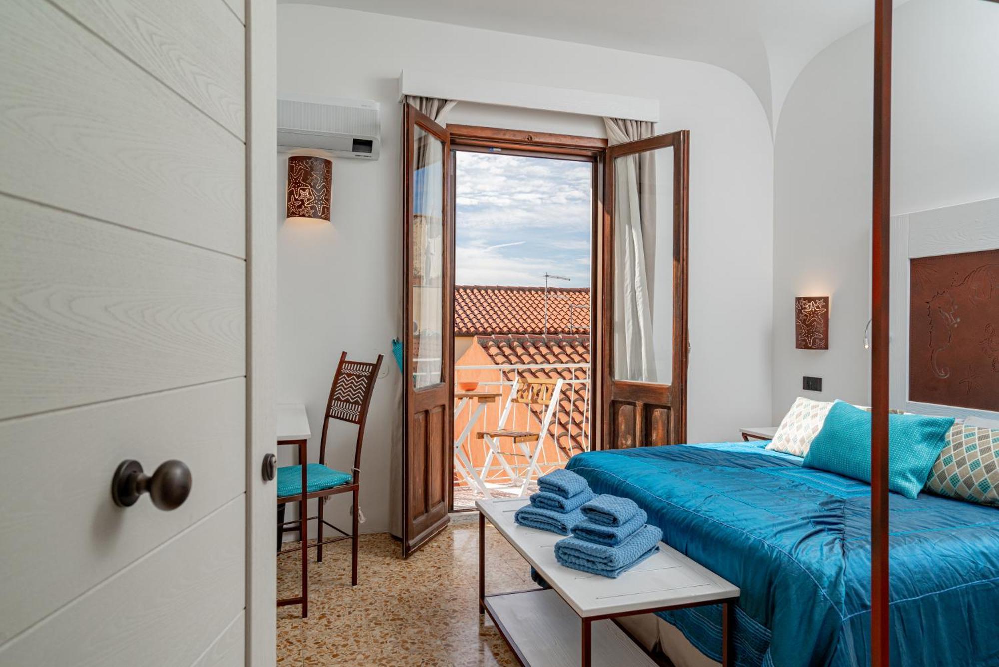 Sorella Luna Room Boutique, Centro Di Olbia Exterior photo