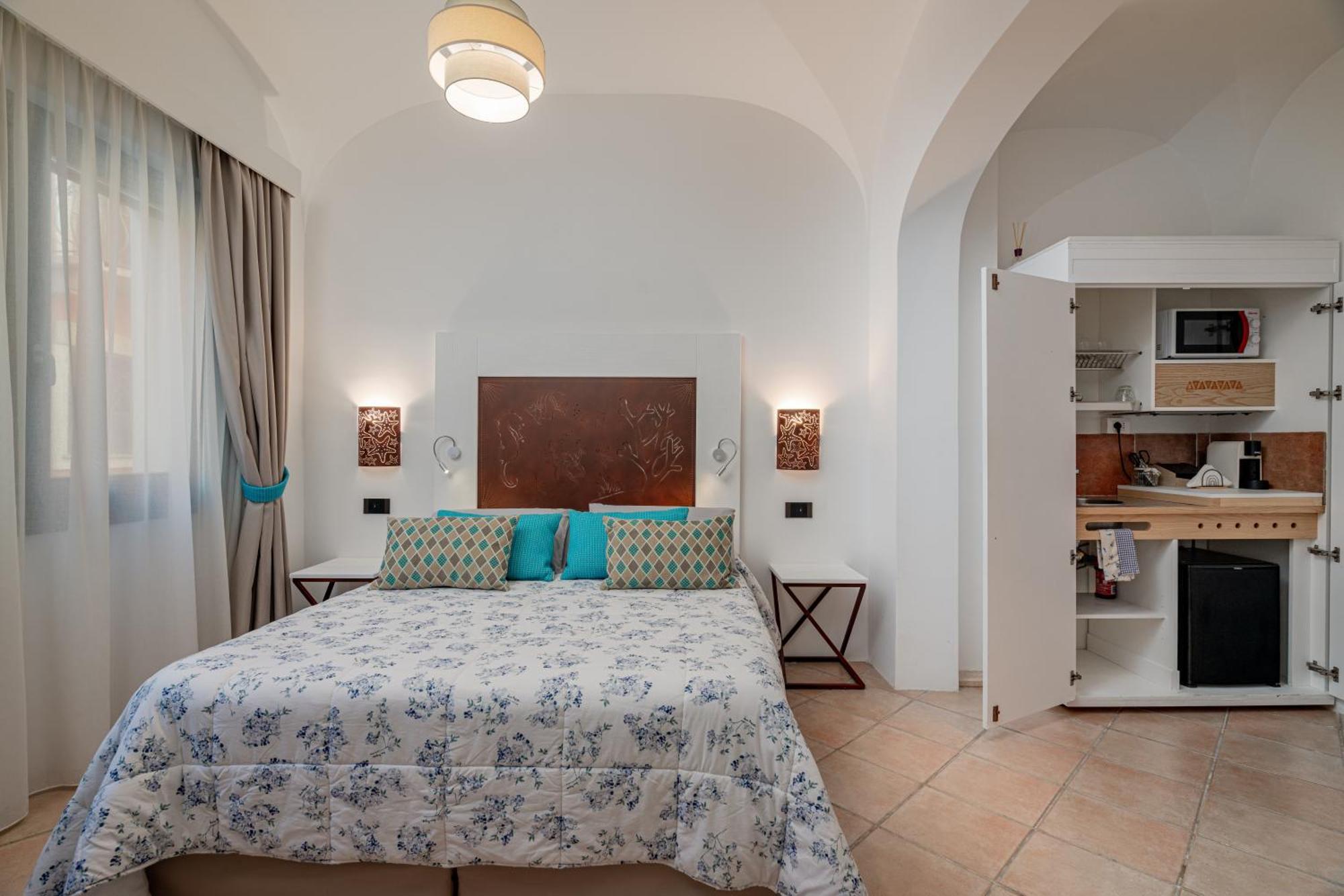 Sorella Luna Room Boutique, Centro Di Olbia Exterior photo