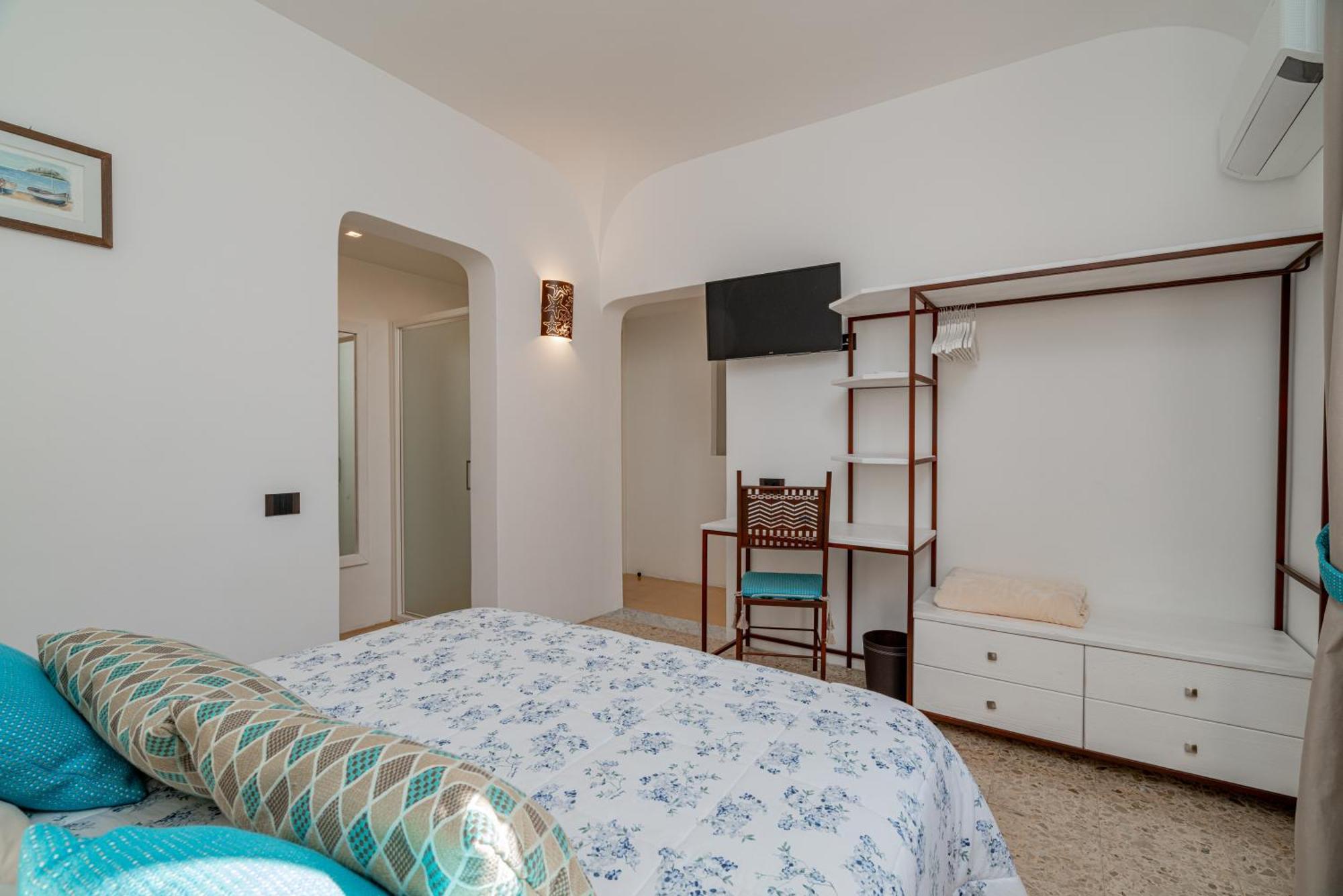 Sorella Luna Room Boutique, Centro Di Olbia Exterior photo